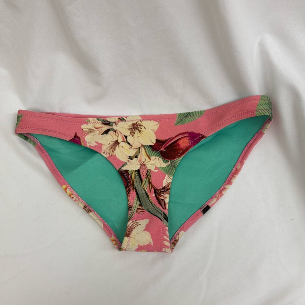 TRIANGL bikini bottoms size small floral pink